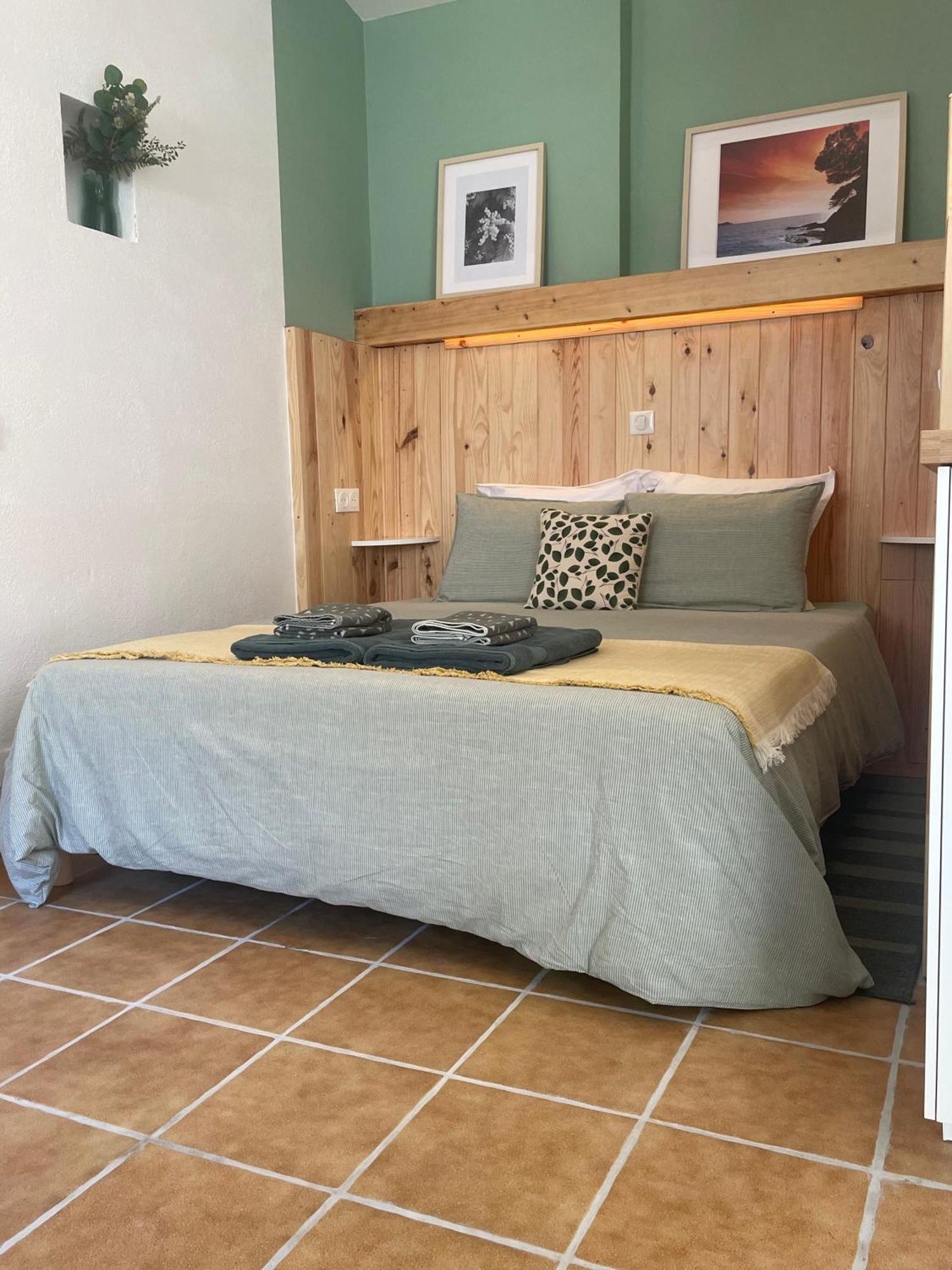 Cosy Studio - Place Du Figuier Bormes-les-Mimosas Exteriér fotografie