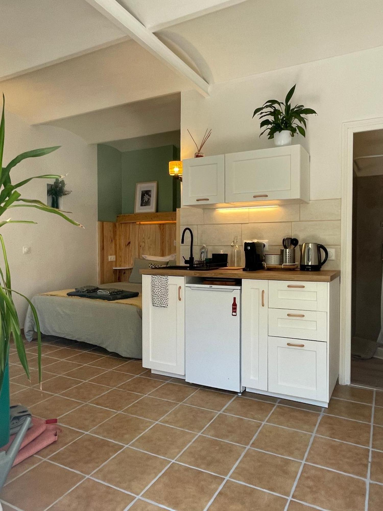 Cosy Studio - Place Du Figuier Bormes-les-Mimosas Exteriér fotografie